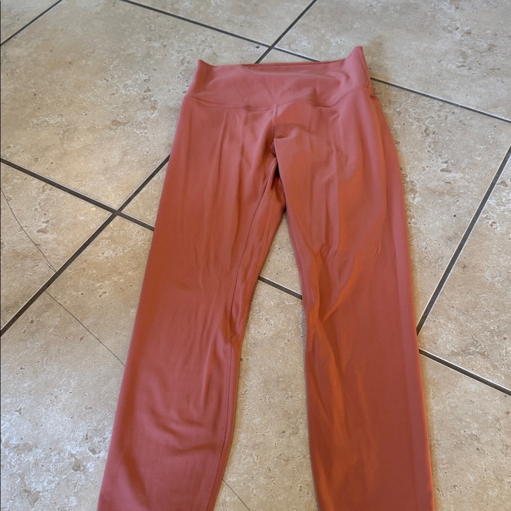 Peach lulu lemon leggings size 6 ankles